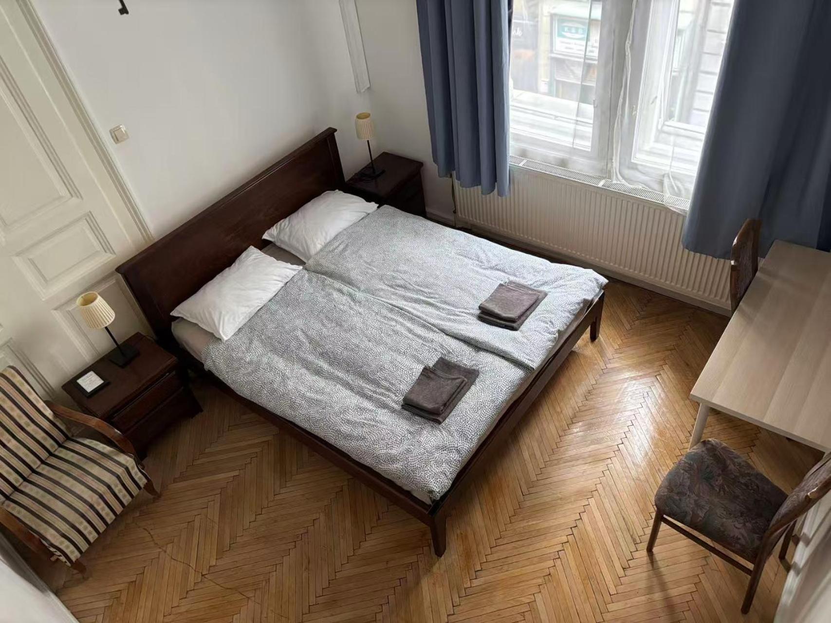 A10 Budapest Center Aparthotel Exteriör bild
